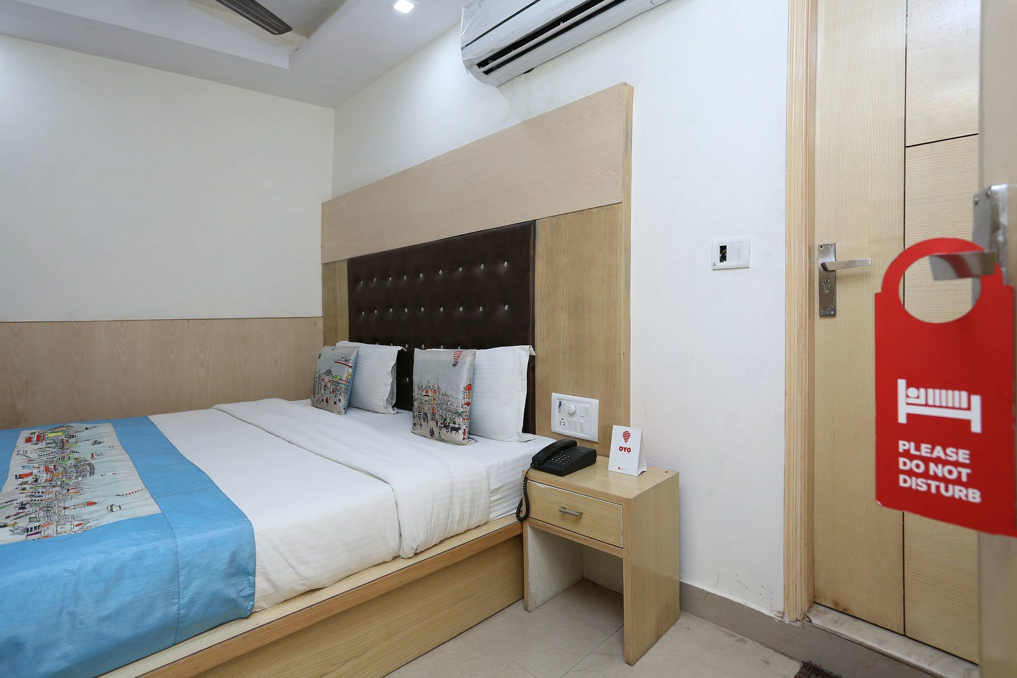 Oyo 9233 Hotel Cottage Lord Krishna New Delhi Exterior photo